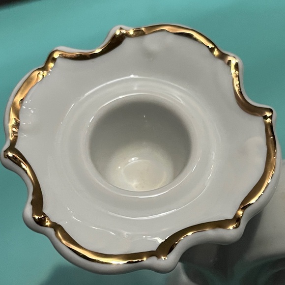 ✨ Royal Kent Poland Porcelain 3-Arm Candelabra – Vintage Rococo Style ✨ - Picture 4 of 10